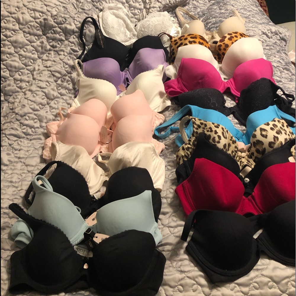 VICTORIA SECRET BRAS